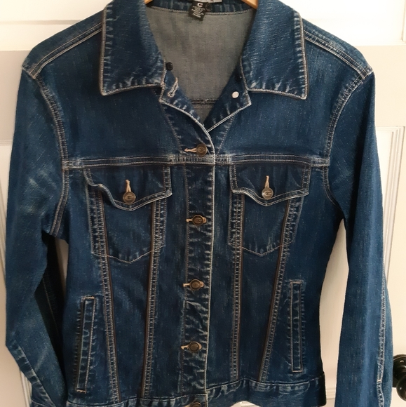 Denim Jacket With Removable Faux Fur Collar - Picture 2 of 7